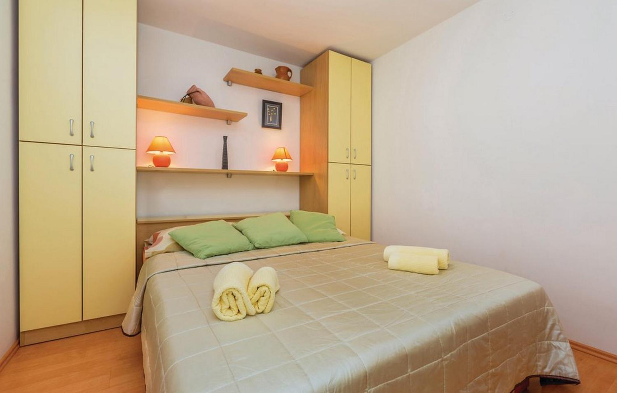 Apartments Paola Karlobag Habitación foto